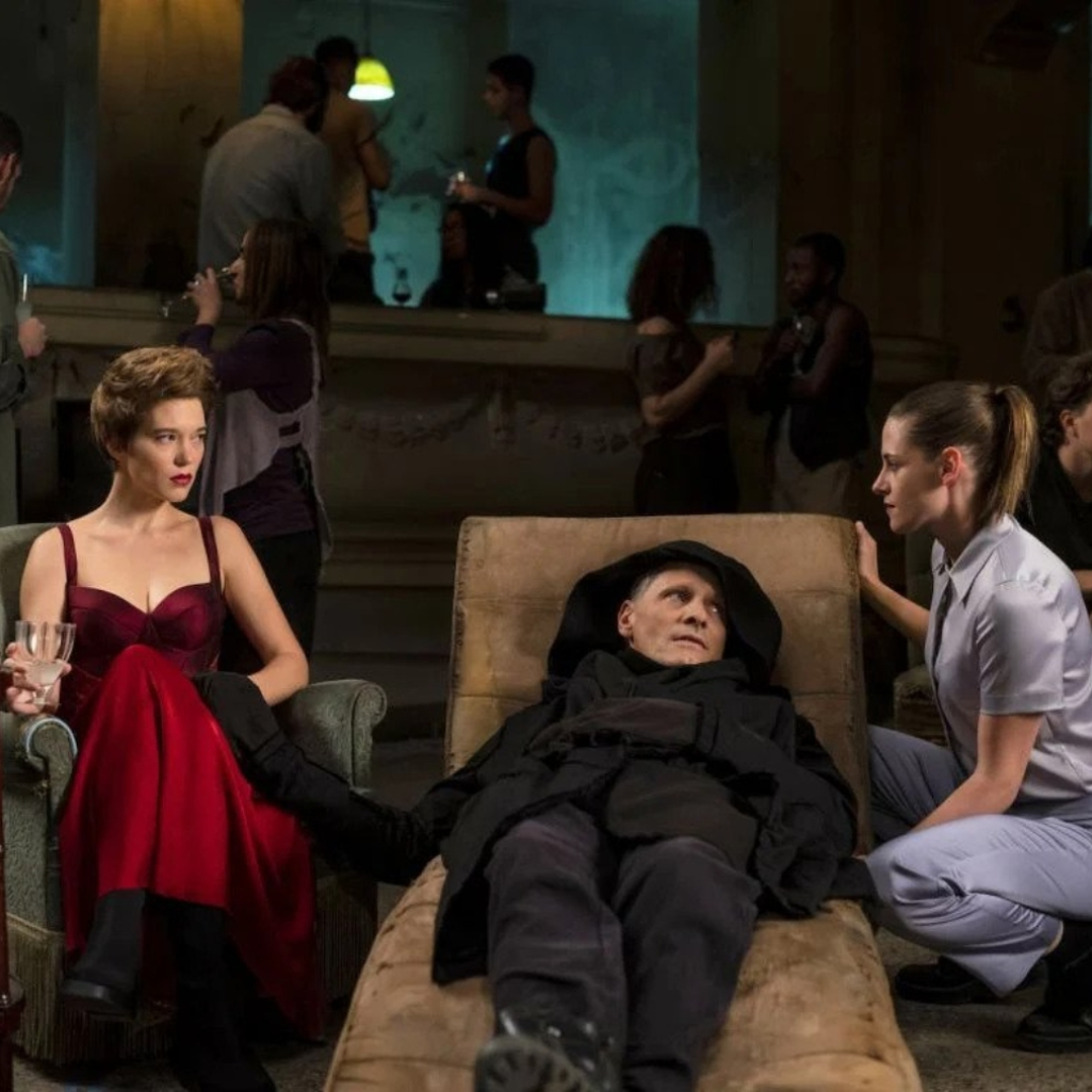 Crimes of The Future: Στις ελληνικές αίθουσες η νέα ταινία του David Cronenberg που γυρίστηκε στην Αθήνα