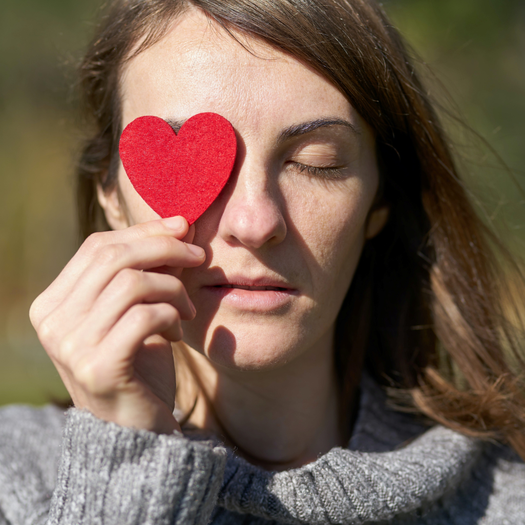 Οι γυναίκες κινδυνεύουν περισσότερο από τη συχνότερη καρδιακή αρρυθμία - Τι ρόλο παίζει το ύψος