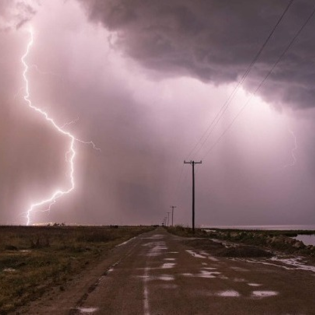 Κακοκαιρία Βogdan: Επιδείνωση του καιρού με ισχυρές βροχές και καταιγίδες 