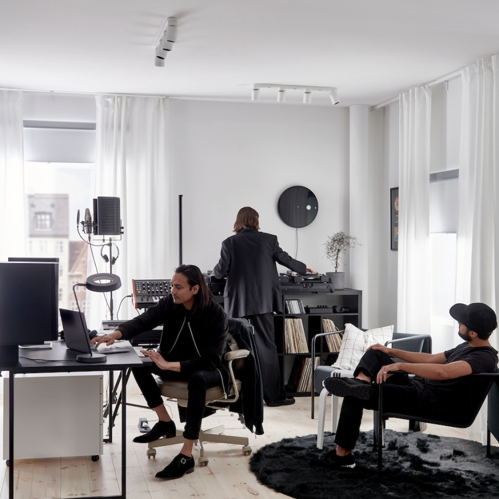 Οι Swedish House Mafia σχεδίασαν τα πιο φουτουριστικά έπιπλα για την ΙΚΕΑ