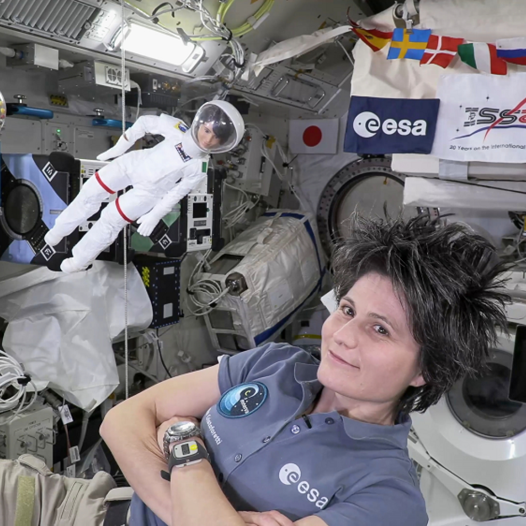 H νέα Βarbie πάει στον Διεθνή Διαστημικό Σταθμό για να εμπνεύσει τα κορίτσια να ασχοληθούν με τις θετικές επιστήμες