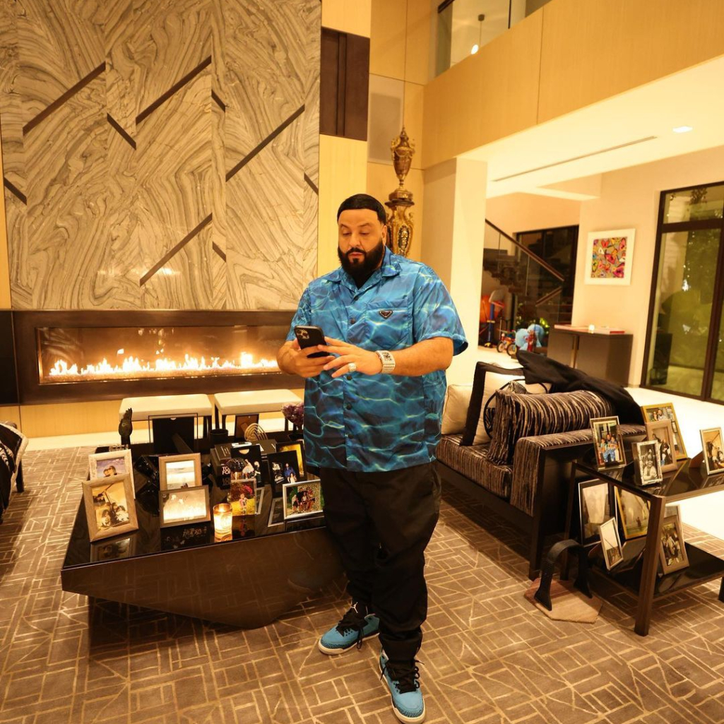 Ο Drake πήρε στον DJ Khaled πολυτελείς λεκάνες τουαλέτας $20.000 (η μία) για τα γενέθλιά του