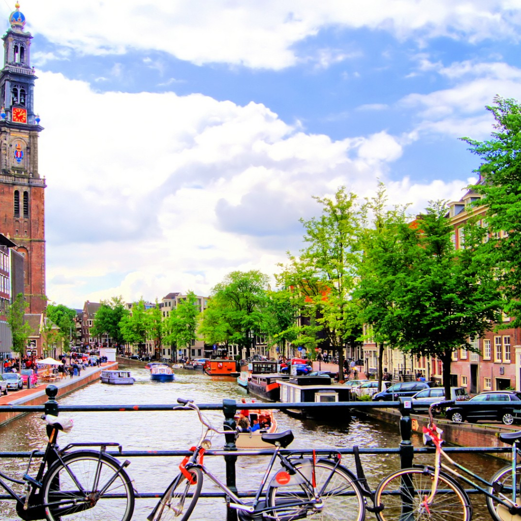 Amsterdam: Τα top αξιοθέατα και οι καλύτερες διευθύνσεις για ένα αξέχαστο ταξίδι