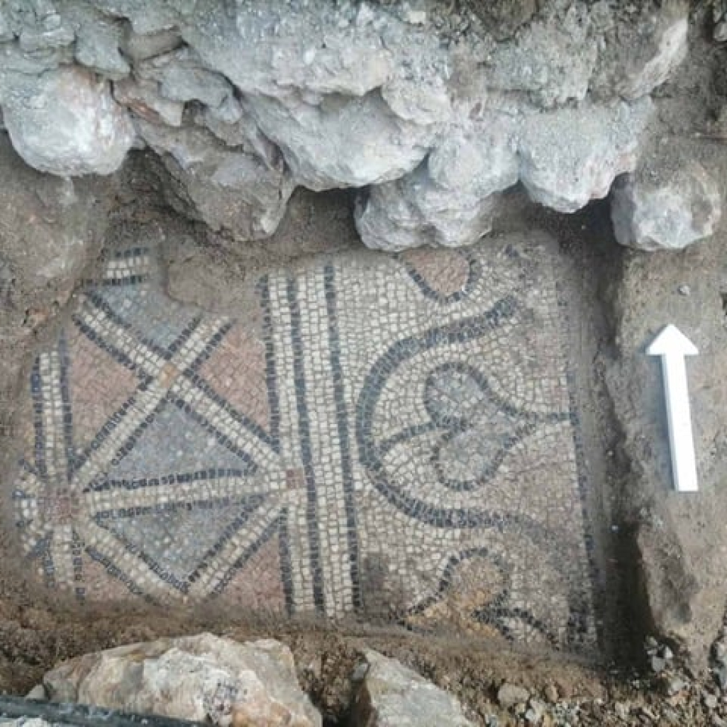 Υπουργείο Πολιτισμού: Αρχαιότητες των ύστερων ρωμαϊκών χρόνων αποκαλύφθηκαν στην Πλατεία Θεάτρου