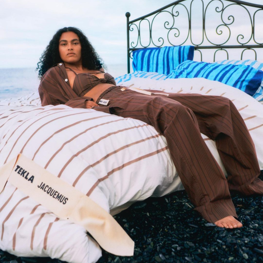 Ο Jacquemus σχεδίασε homewear συλλογή με την Τekla και είναι ό,τι πιο cozy έχουμε δει
