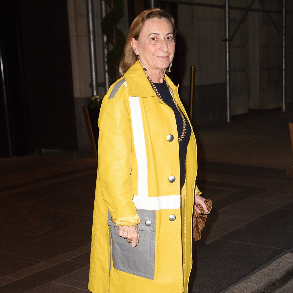H Miuccia Prada αποχωρεί από CEO της εταιρείας και ανοίγει τον δρόμο για νέα ανερχόμενα ταλέντα 