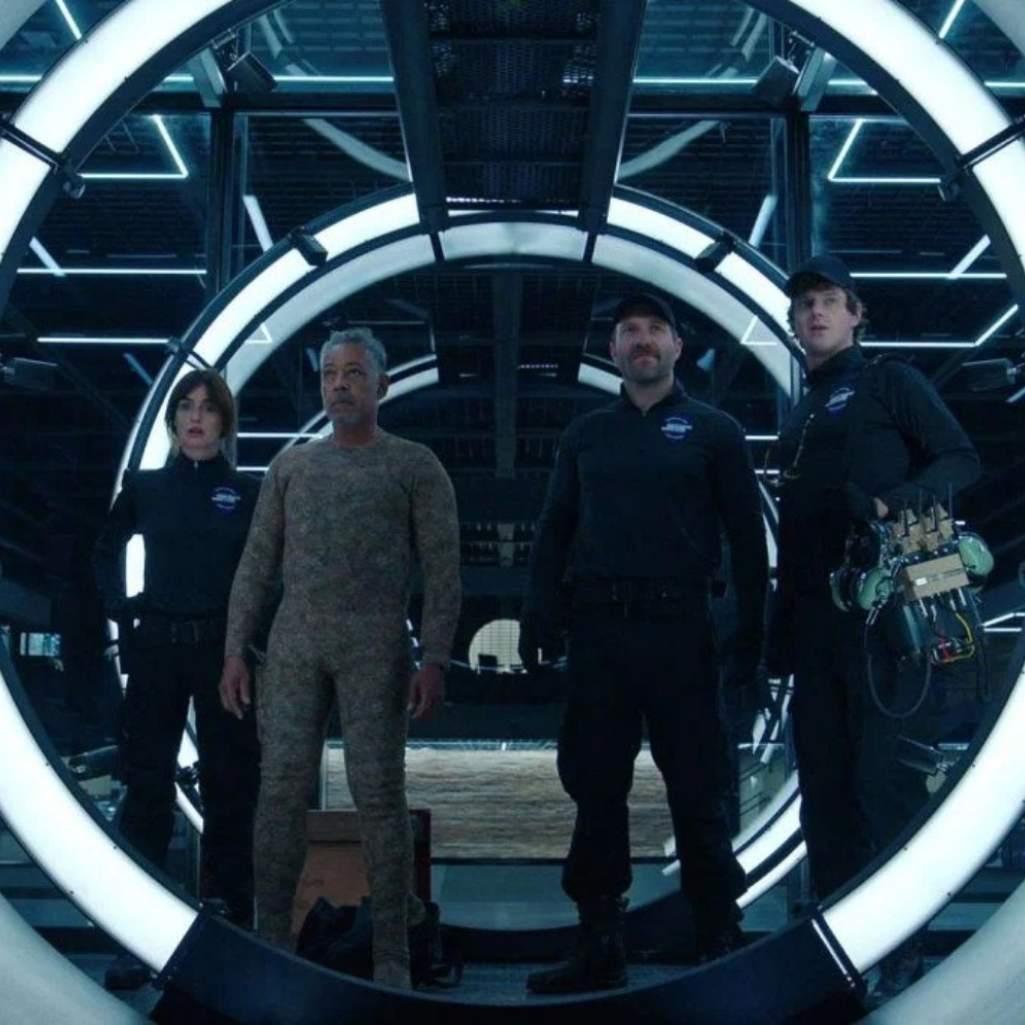 Το Καλειδοσκόπιο: Η νέα σειρά του Netflix μάς κάνει να ξεχάσουμε όσα ξέραμε για την τηλεόραση