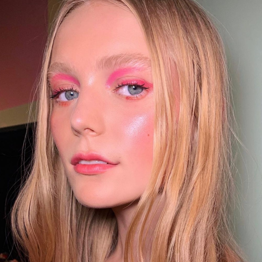 Romantic vibes: Τα ωραίοτερα makeup looks με πρωταγωνιστή το ροζ
