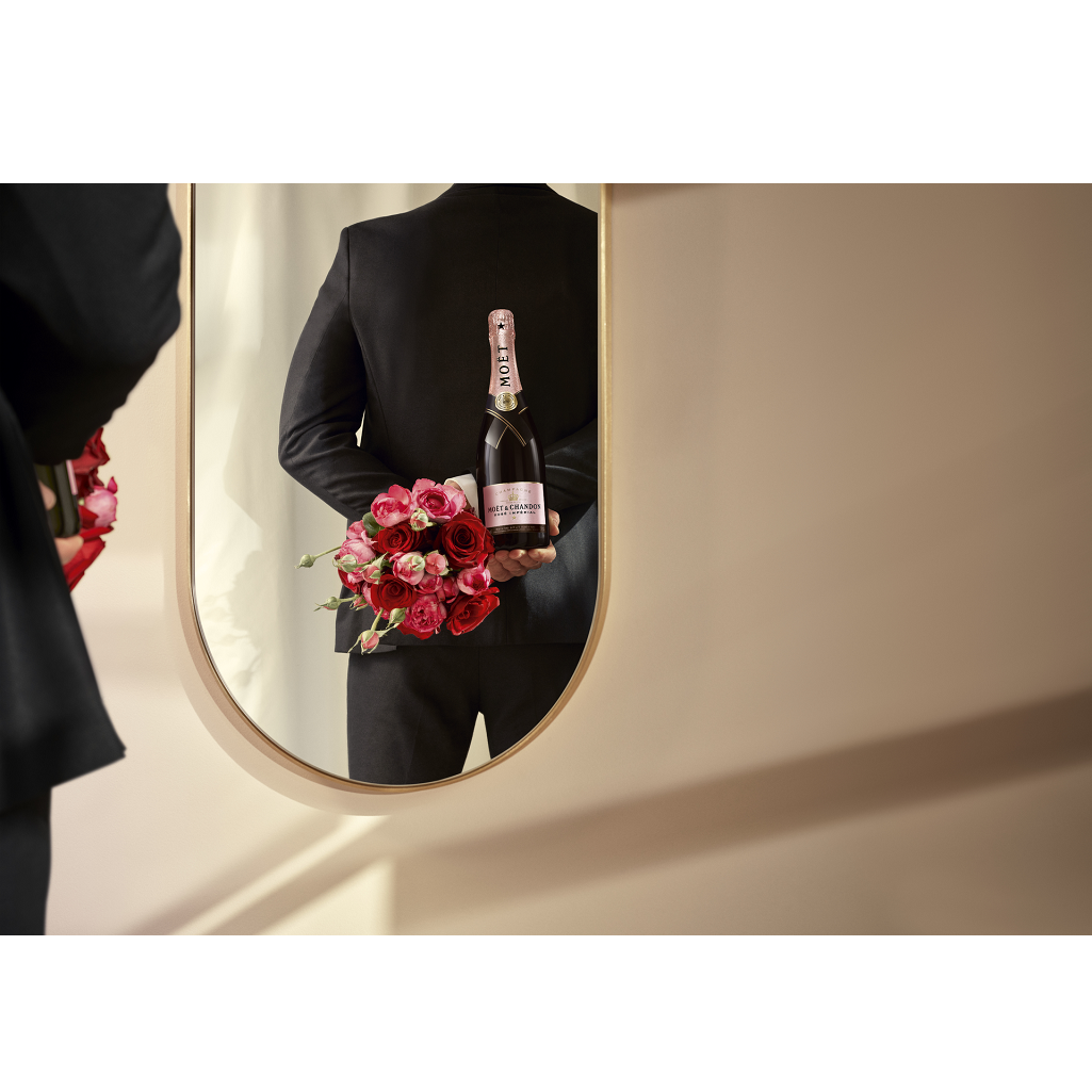 Ηappy Valentine’s day by Moët & Chandon!