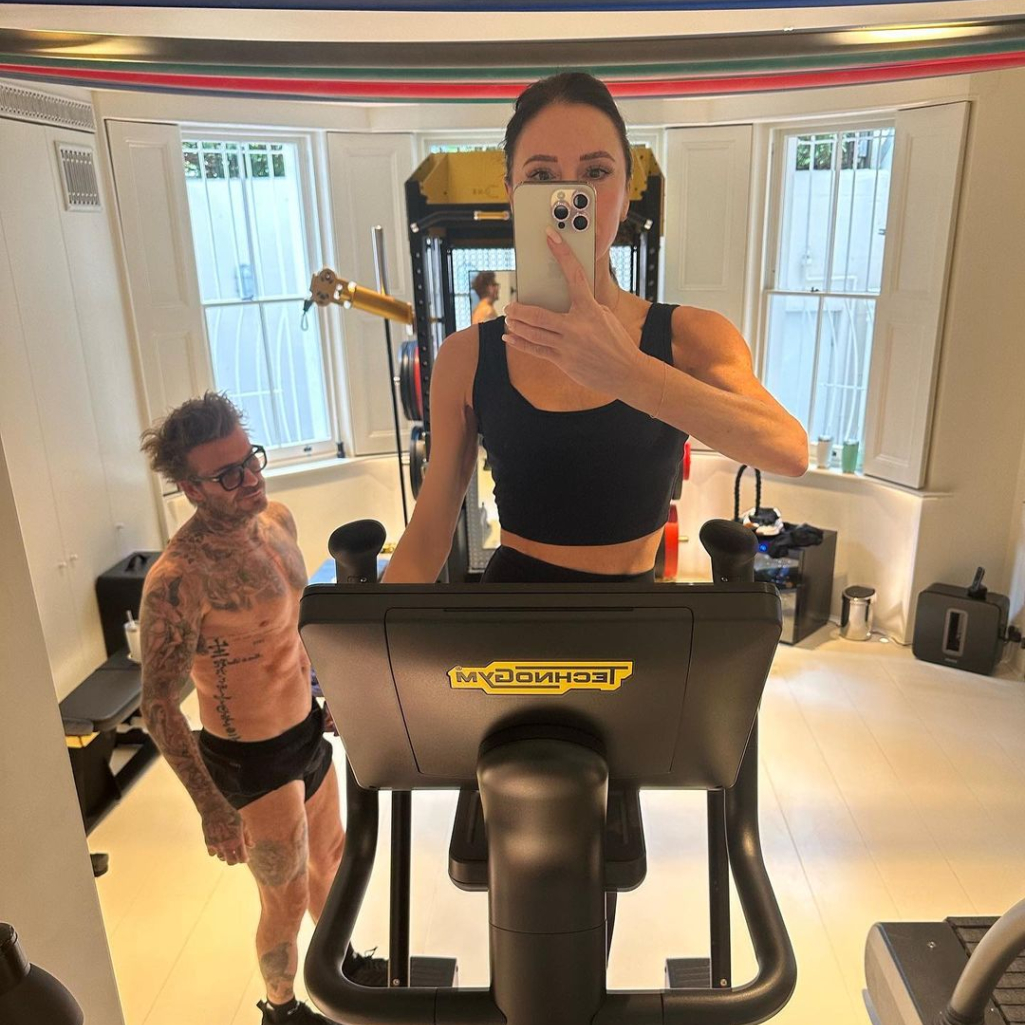 Oι Beckhams γυμνάζονται μαζί και μοιράζονται την απόλυτη gym selfie 