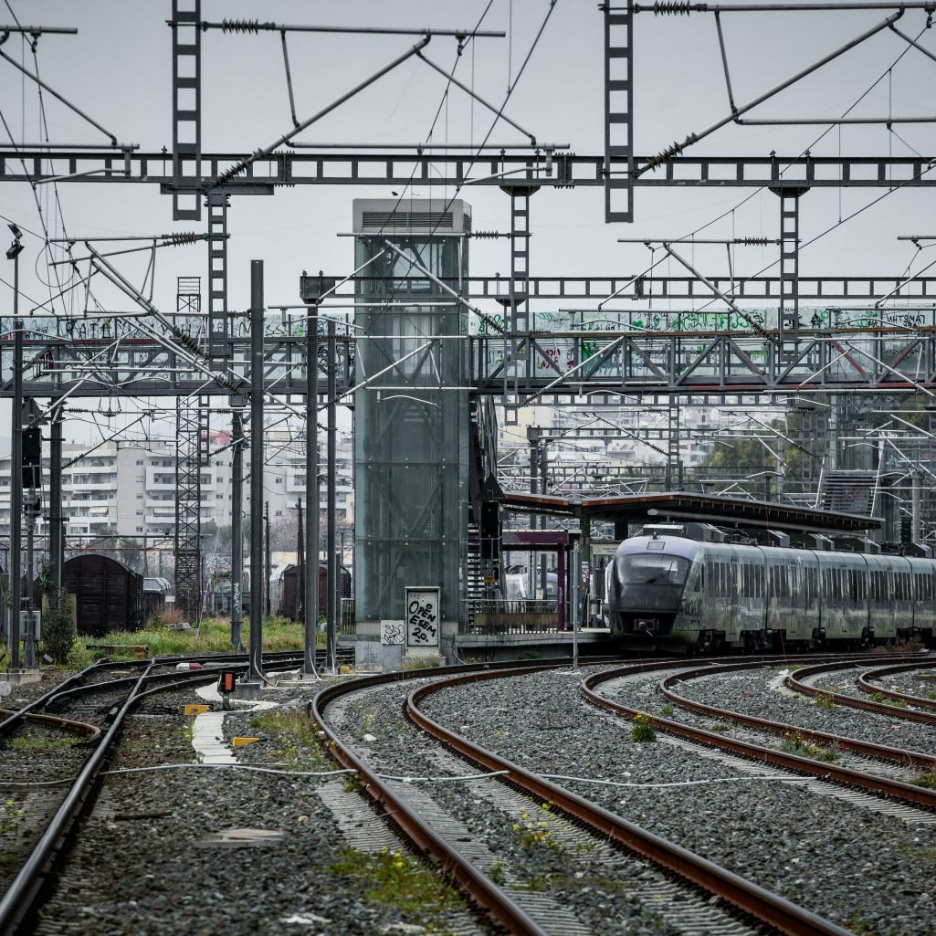 Δυστύχημα στα Τέμπη: Νέα 24ωρη απεργία σήμερα σε τρένα και προαστιακό