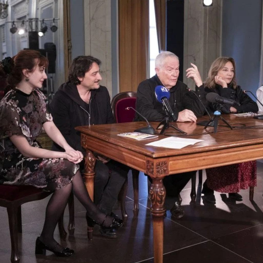 Με Πέτερ Στάιν και Μπομπ Γουίλσον στο Δημοτικό Θέατρο Πειραιά