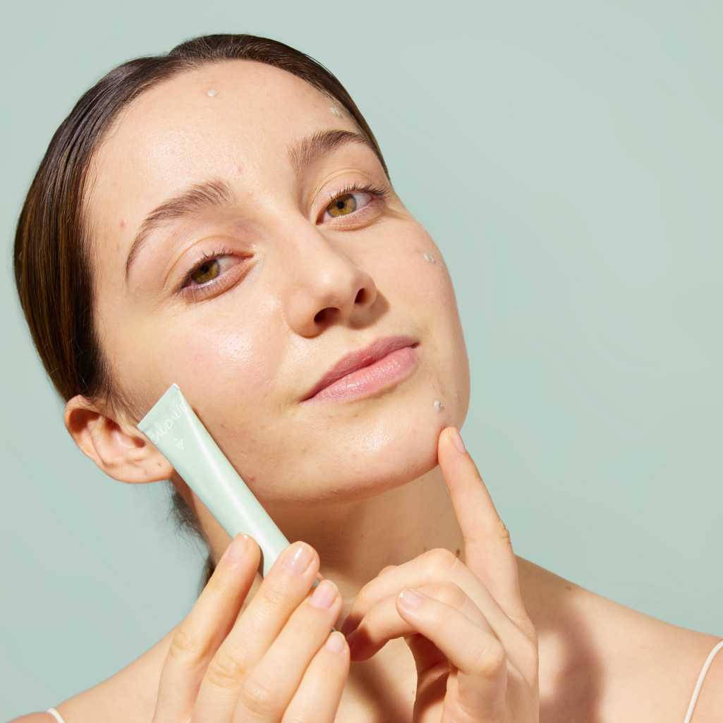 Vinopure Salicylic Spot Solution: H νέα καινοτομία για τις τοπικές ατέλειες