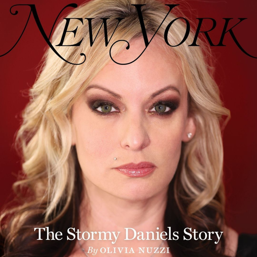 Stormy Daniels: Το κεντρικό πρόσωπο στην υπόθεση Trump μοιράζεται τη δική της πλευρά της ιστορίας