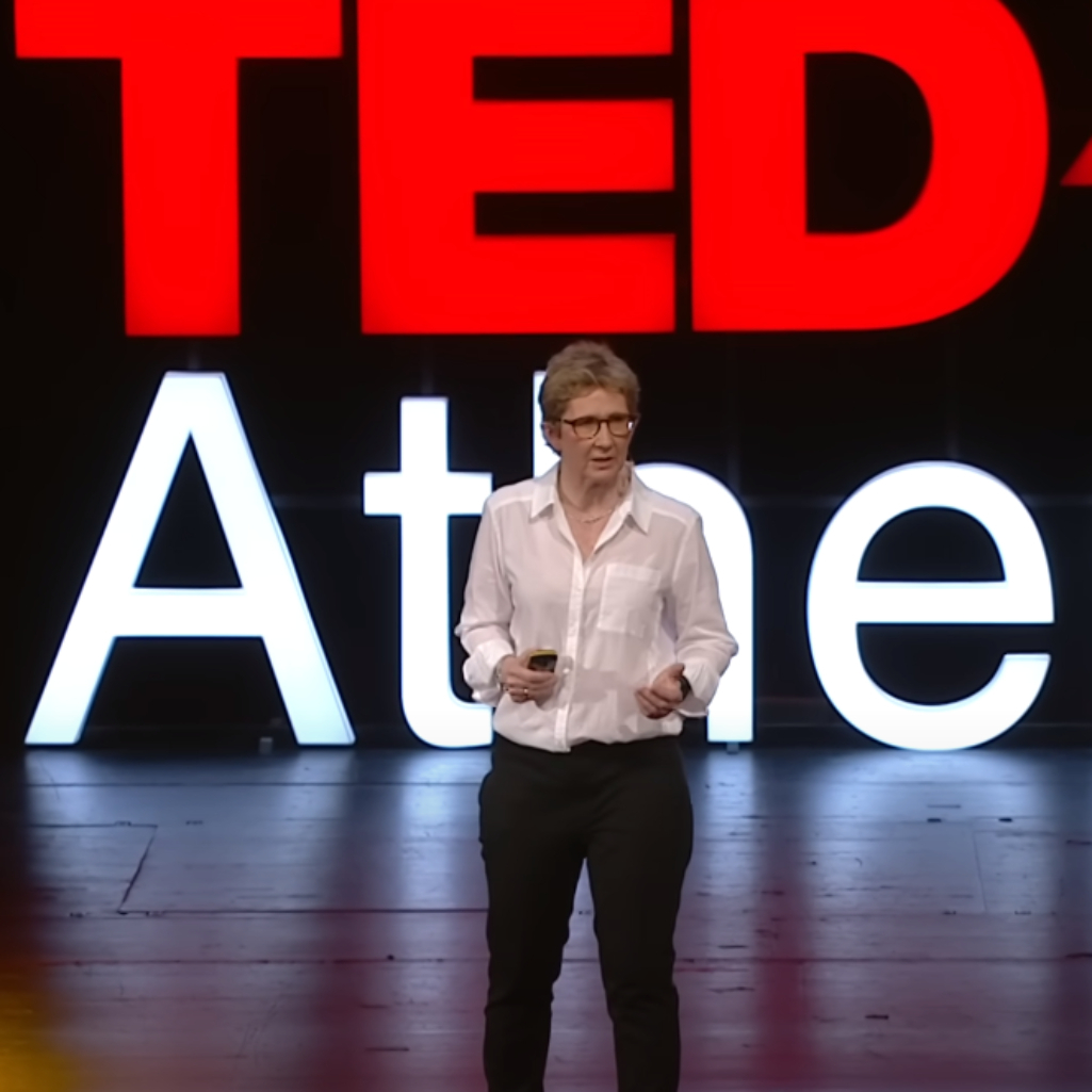 Όταν η δρ Emer MacSweeney μιλούσε για τη Χρόνια Τραυματική Εγκεφαλοπάθεια, στο TEDxAthens