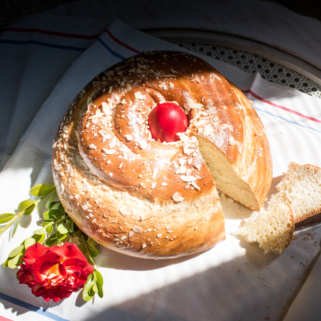 Υπόθεση «τσουρέκι»: 5+1 διευθύνσεις στην Αθήνα με το πιο νόστιμο της αγοράς