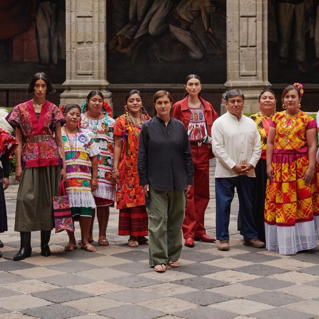 Dior Cruise 2024 Show: Ένας ύμνος στη γυναίκα, με πρωταγωνίστρια τη Frida Kahlo