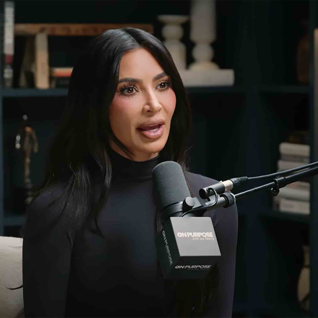 H Kim Kardashian για τις δυσκολίες της μητρότητας: «Tα βράδια απλά κλαίω μέχρι να κοιμηθώ»