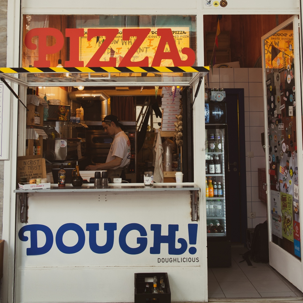 Pizza Dough: Εκεί που η ναπολιτάνικη ζύμη συναντά αμερικάνικους (και πολύ πετυχημένους) συνδυασμούς υλικών