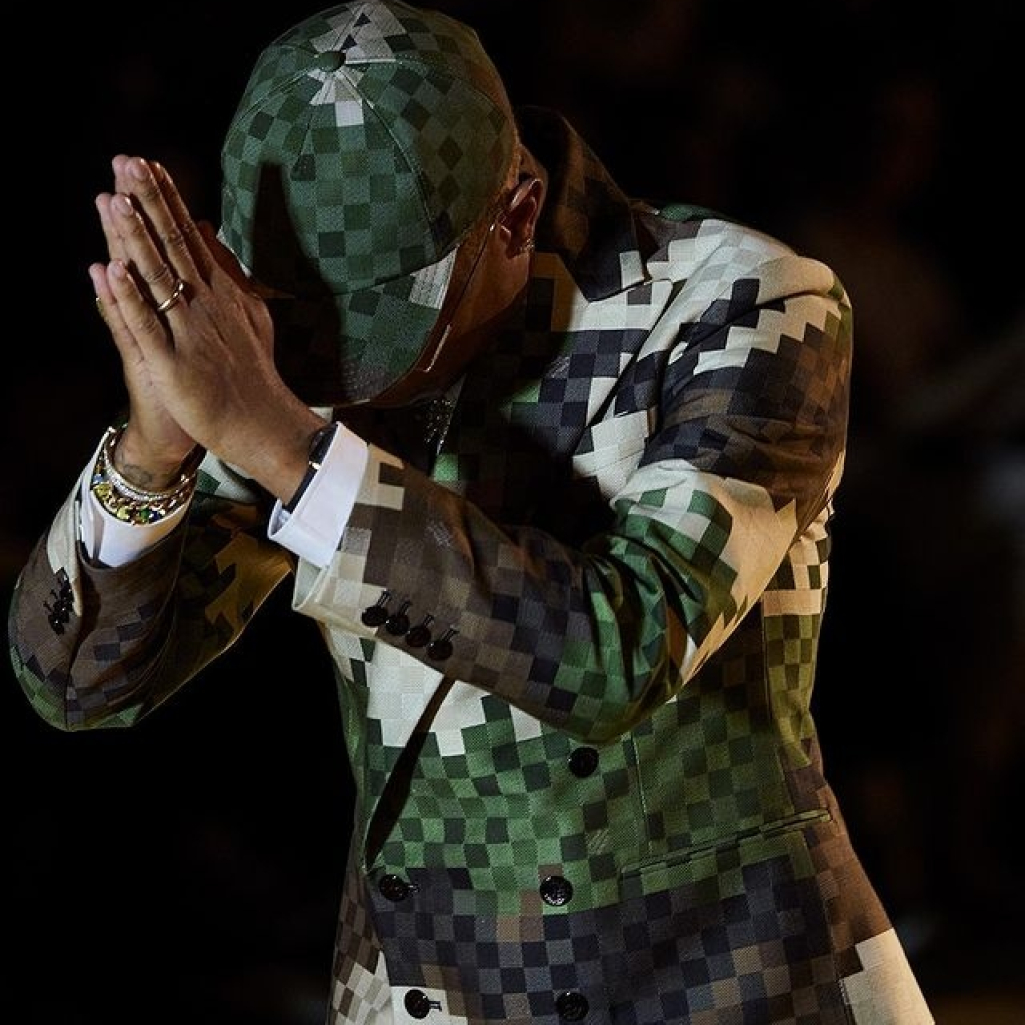 Lovers: H πρώτη συλλογή του Pharrell Williams για τον Louis Vuitton ήταν σαν  «κεραυνοβόλος έρωτας»