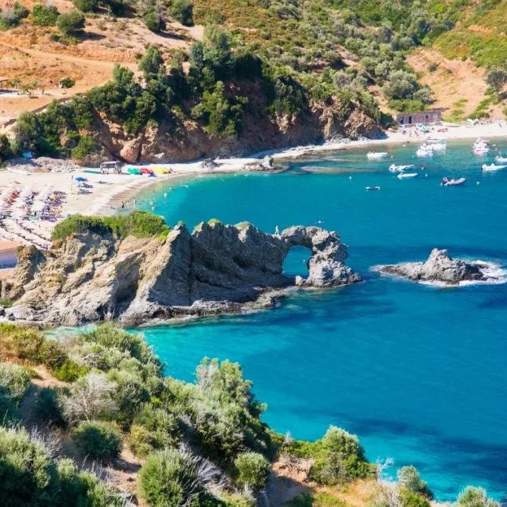5 ωραίες παραλίες για μονοήμερες εκδρομές από την Αθήνα