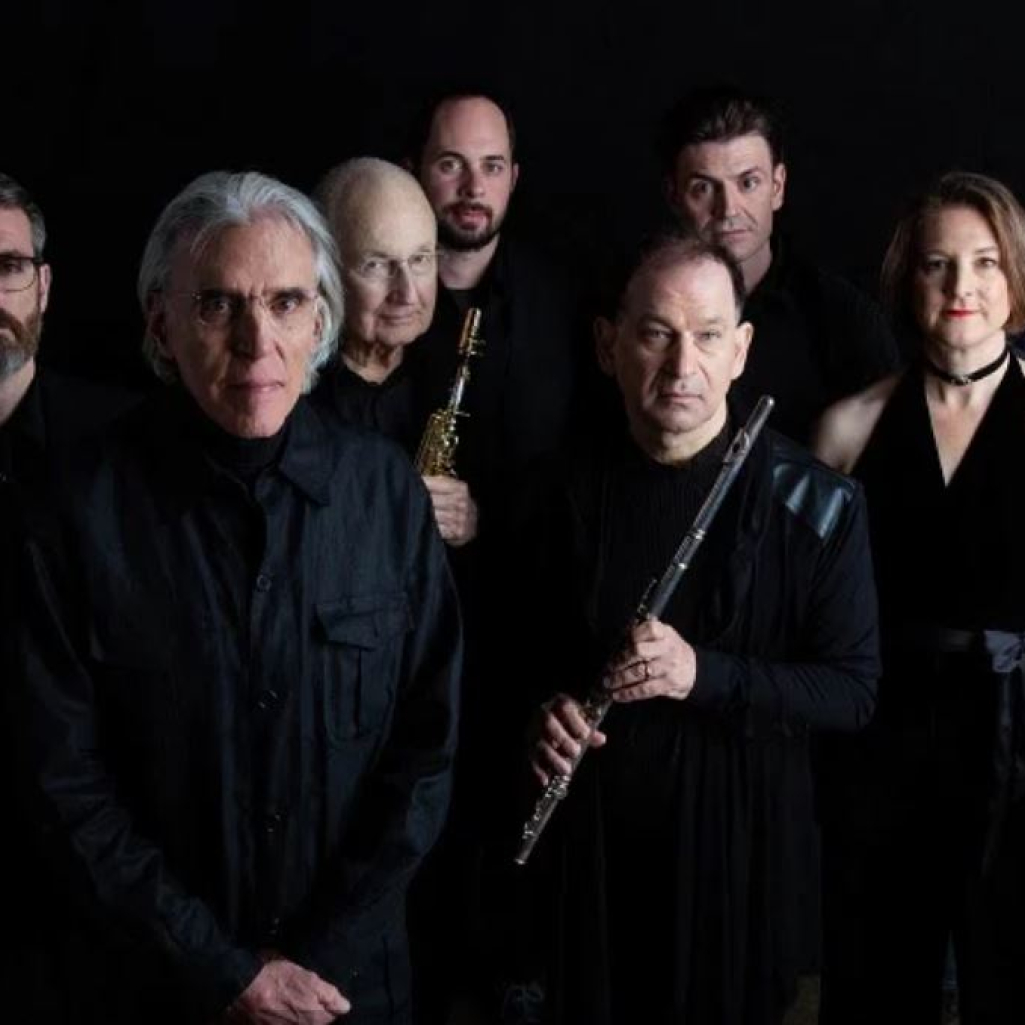 Το Philip Glass Ensemble στο Ηρώδειο για μια μοναδική βραδιά αφιερωμένη στο εμβληματικό Koyaanisqatsi