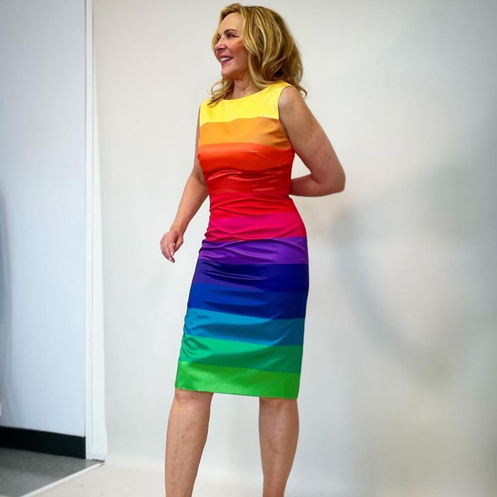 Ποια Samantha Jones; H Kim Cattrall, με Pride dress by Vassilis Zoulias, είναι το πραγματικό icon