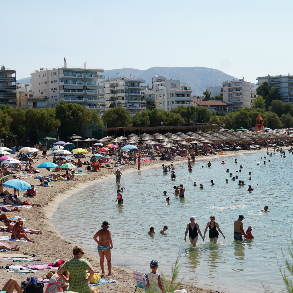 Σφοδρός καύσωνας από σήμερα - Στους 43 η θερμοκρασία, ποια είναι τα πρώτα συμπτώματα θερμοπληξίας
