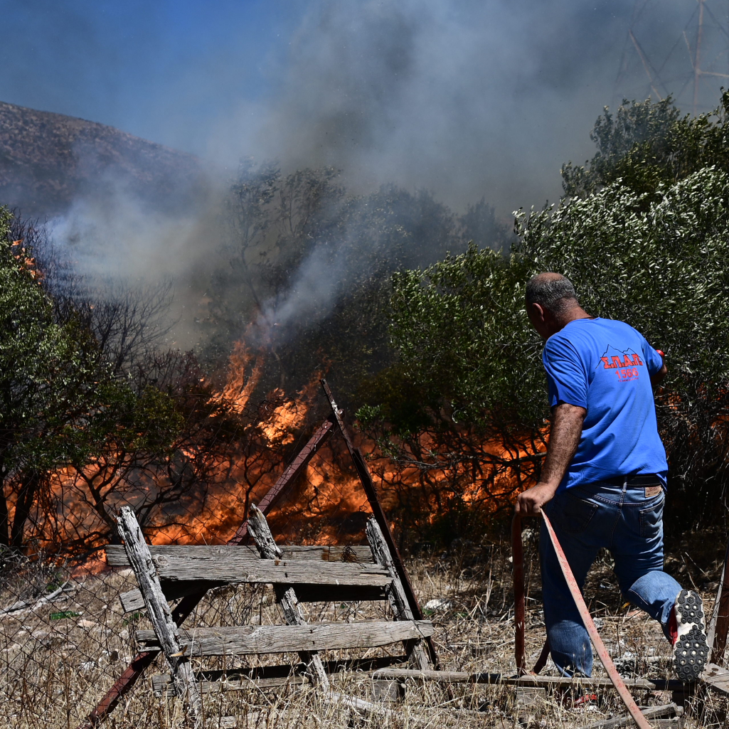 Φωτιά στο Λουτράκι: Νέο μεγάλο μέτωπο φωτιάς - Σηκώθηκαν εναέρια μέσα