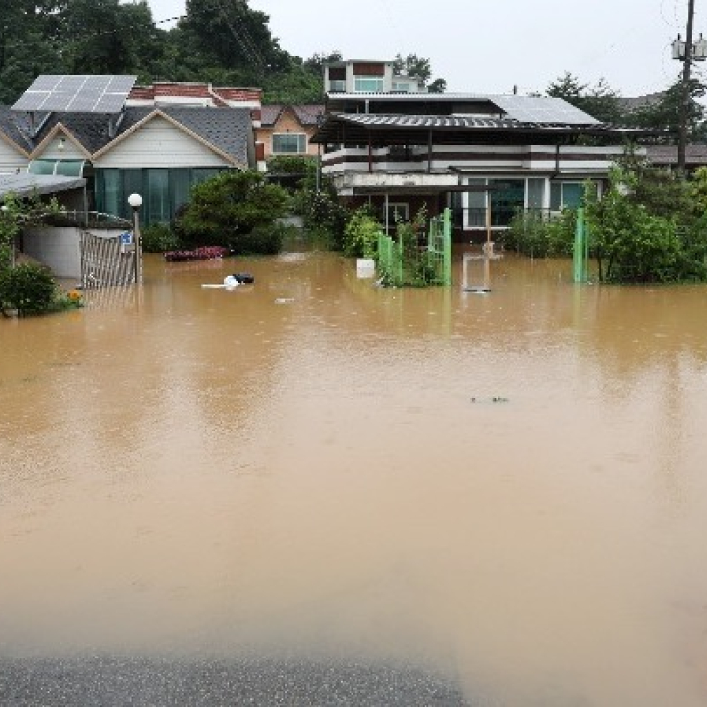 Νότια Κορέα: Δεκάδες νεκροί και αγνοούμενοι από φονικές πλημμύρες