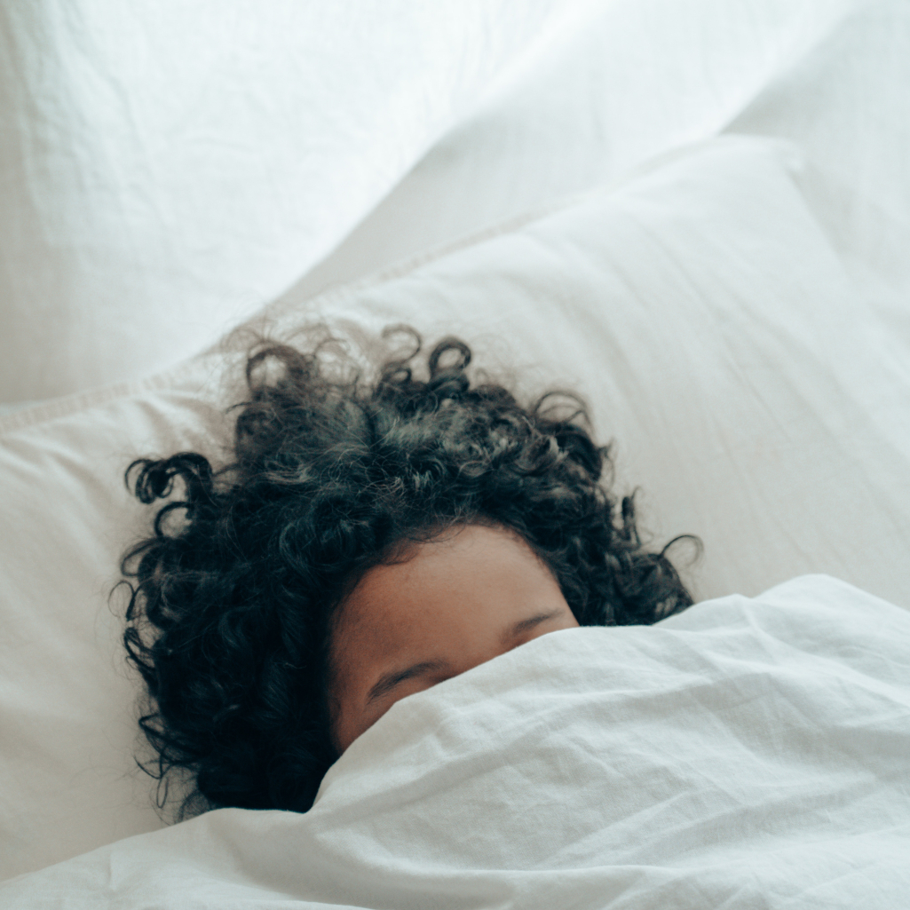Ξυπνάς συνέχεια στη μέση της νύχτας; Πως η κορτιζόλη επηρεάζει την διάρκεια του ύπνου σου
