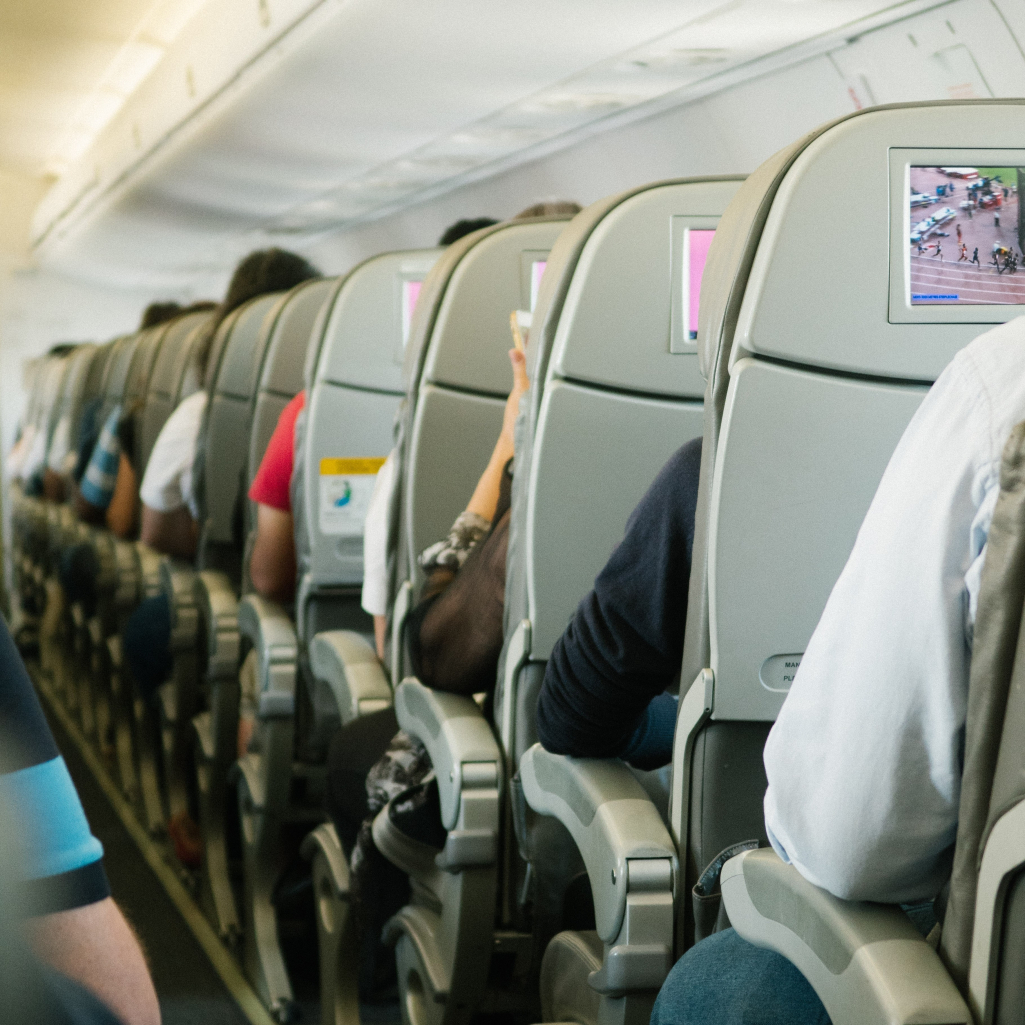 Φοβάσαι το αεροπλάνο; 4 τρόποι να το αντιμετωπίσεις