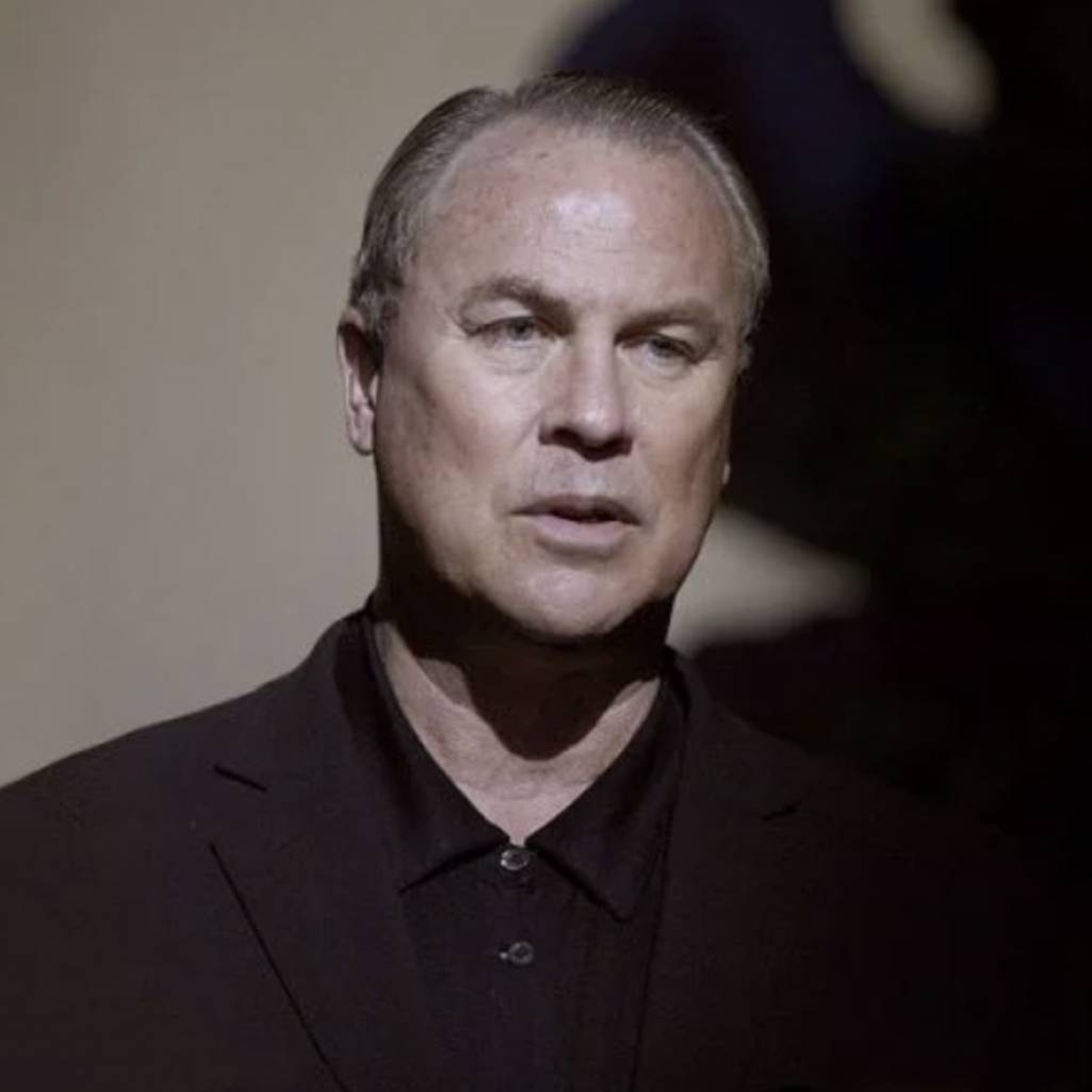 Τρεις ψηλές γυναίκες: Ο Robert Wilson σκηνοθετεί Edward Albee στο Δημοτικό Θέατρο Πειραιά