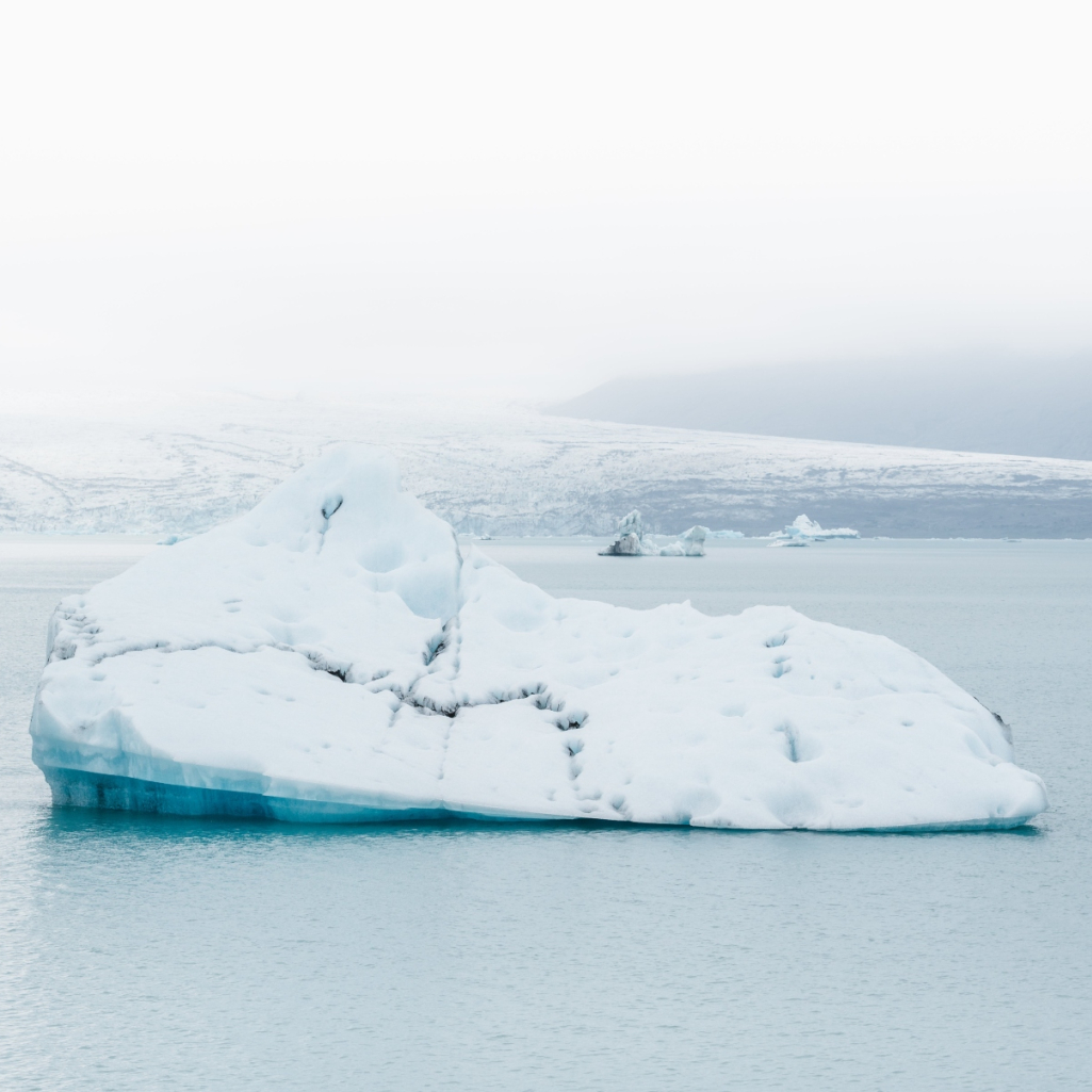 Γροιλανδία: Οι πάγοι υποχωρούν με πρωτοφανείς ρυθμούς – Χάνονται 270 δισεκατομμύρια τόνοι ετησίως 