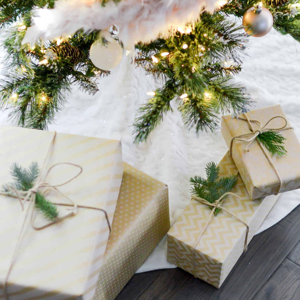 Furoshiki: Η οικολογική μέθοδος για να τυλίξεις τα δώρα φέτος τα Χριστούγεννα 