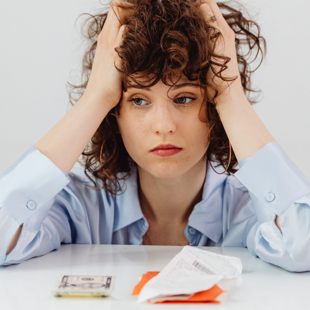 Τι περιμένει κάθε ζώδιο στα οικονομικά το 2026 - Κάποιοι θα περάσουν πολύ δύσκολα