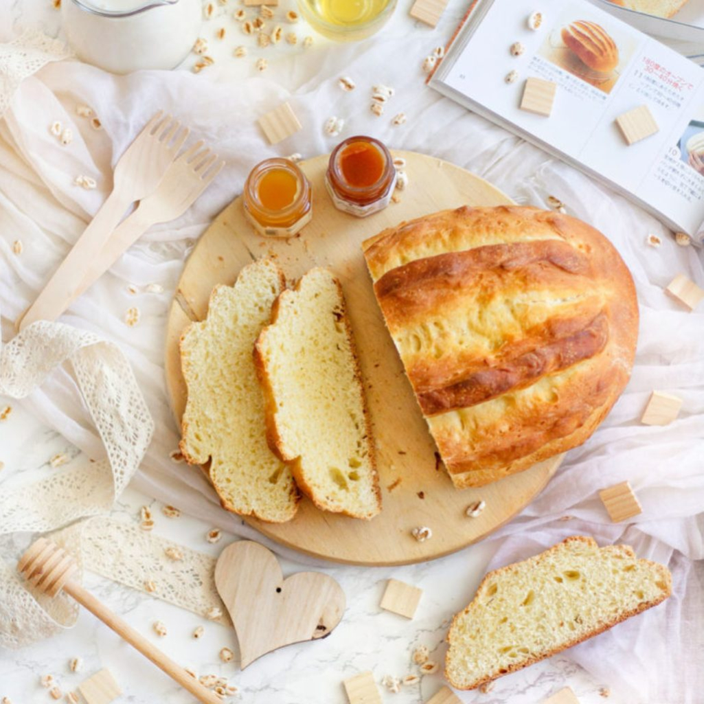 Αφράτο γλυκό ψωμί με γιαούρτι και μέλι, για το πιο νόστιμο πρωινό