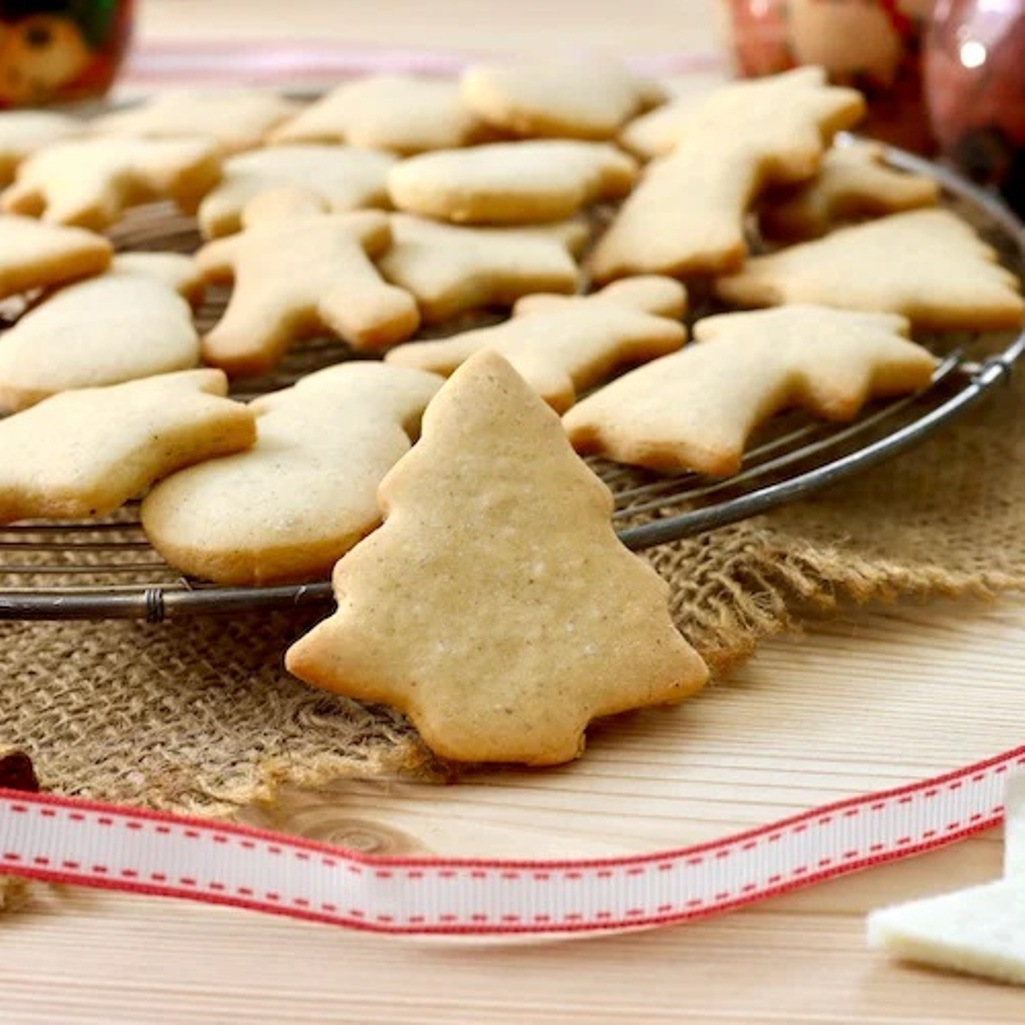 Πανεύκολη συνταγή για χριστουγεννιάτικα μπισκότα