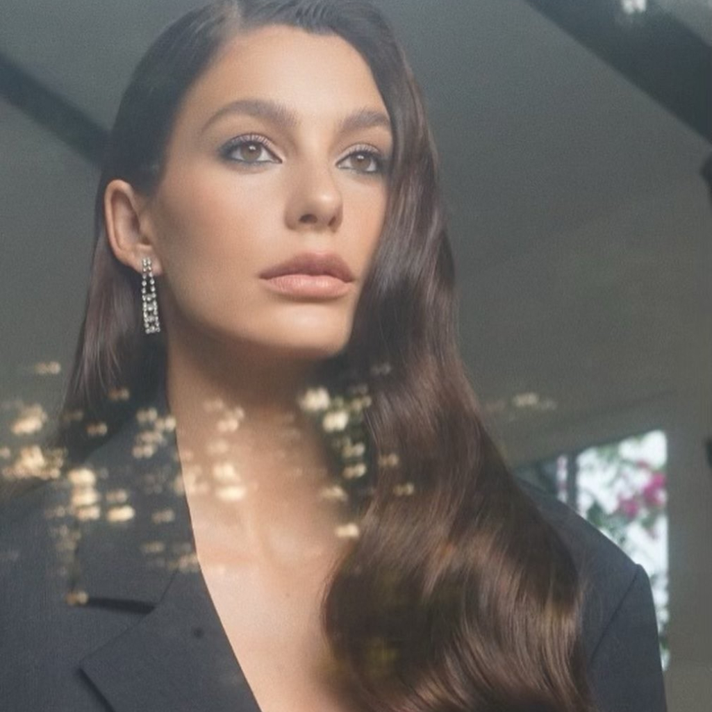 Hair Gloss Treatment: Η θεραπεία που χαρίζει άμεσα πιο λαμπερά μαλλιά