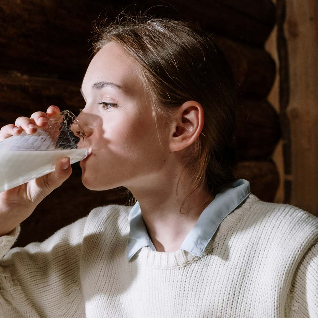Τελικά το γάλα προκαλεί πραγματικά ακμή; 