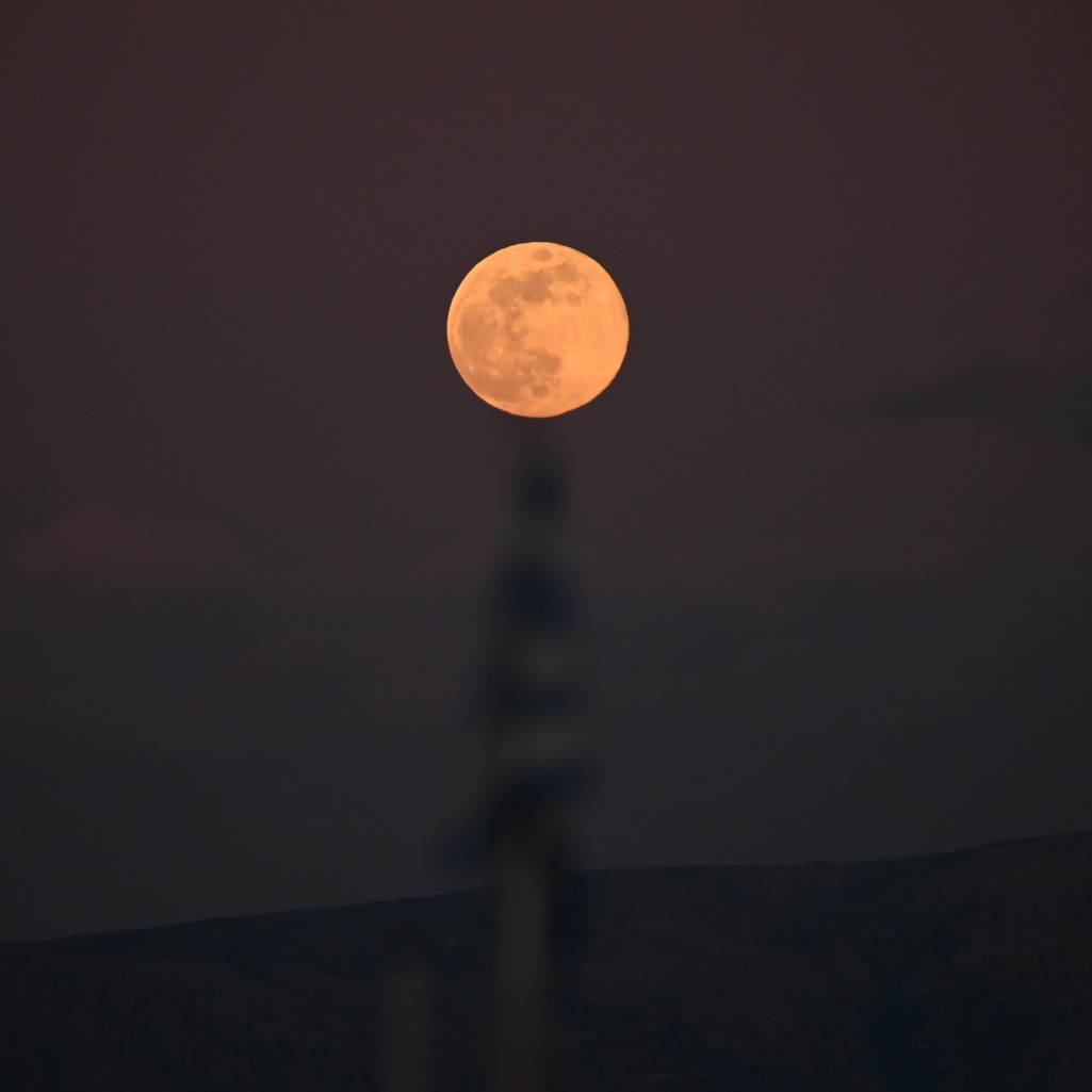 Φεγγάρι του Λύκου: Εικόνες από το πρώτο ολόγιομο φεγγάρι της χρονιάς 
