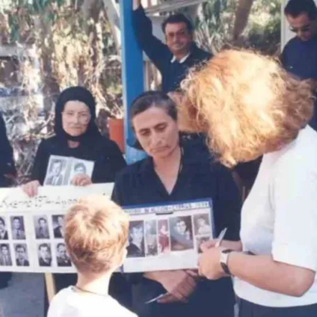 Famagusta: Η συνταρακτική ιστορία της Χαρίτας Μάντολες - Μπροστά στα μάτια της οι Τούρκοι εκτέλεσαν 12 συγγενείς της