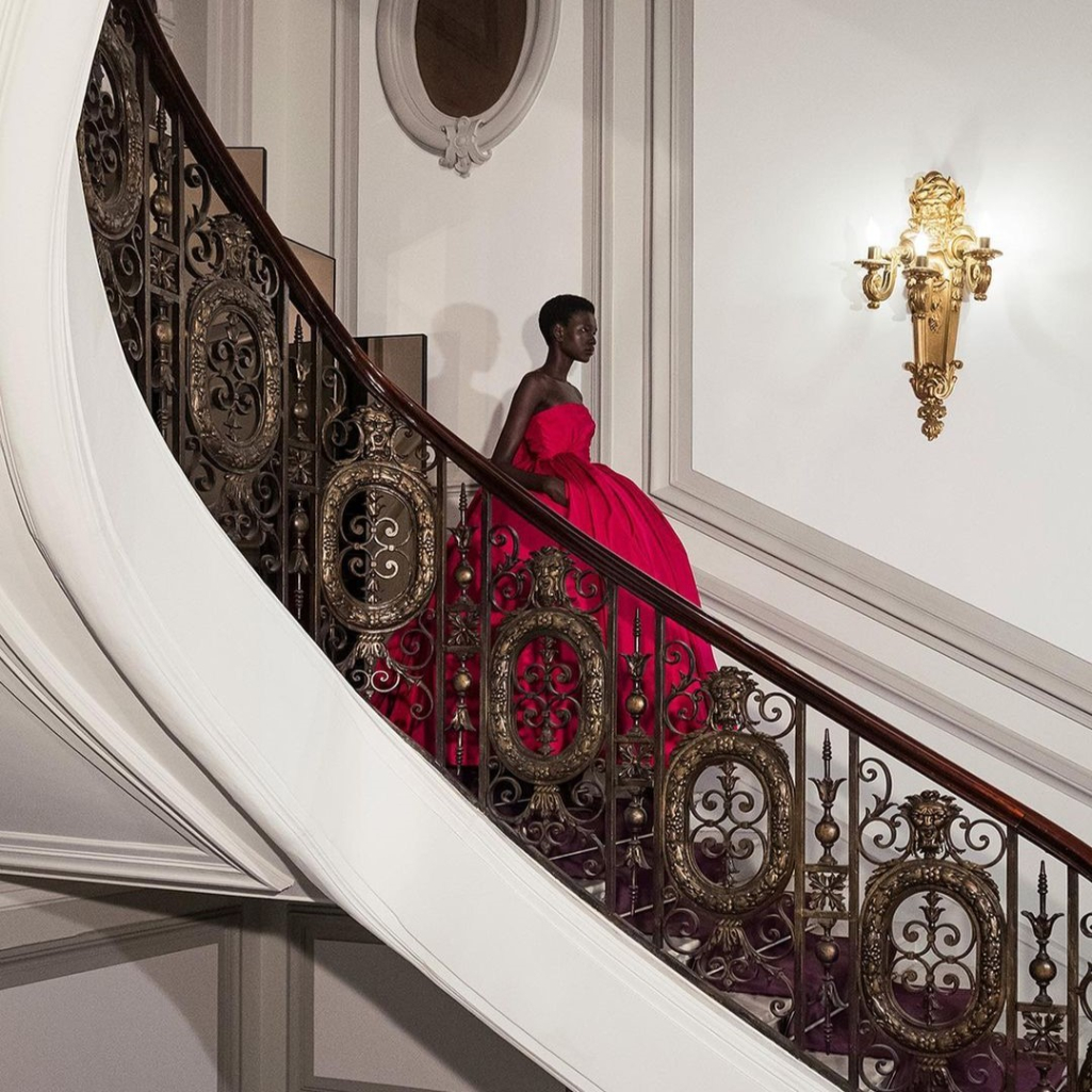 Paris Couture Week: Οι 7 σε 1 συλλογές των Viktor & Rolf και τα χρώματα του Valentino