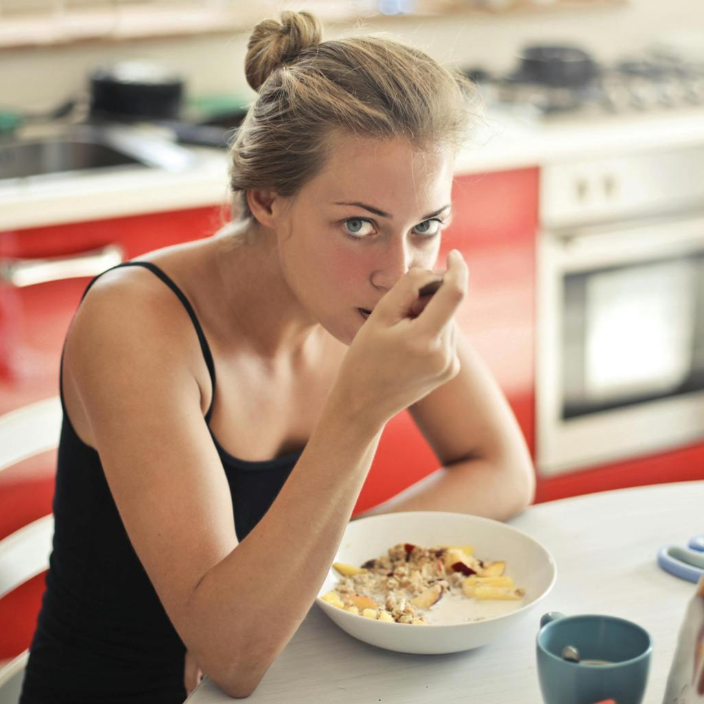 Έκζεμα: Ποιος είναι ο ρόλος της διατροφής και πώς μπορεί να επηρεάσει τις εξάρσεις