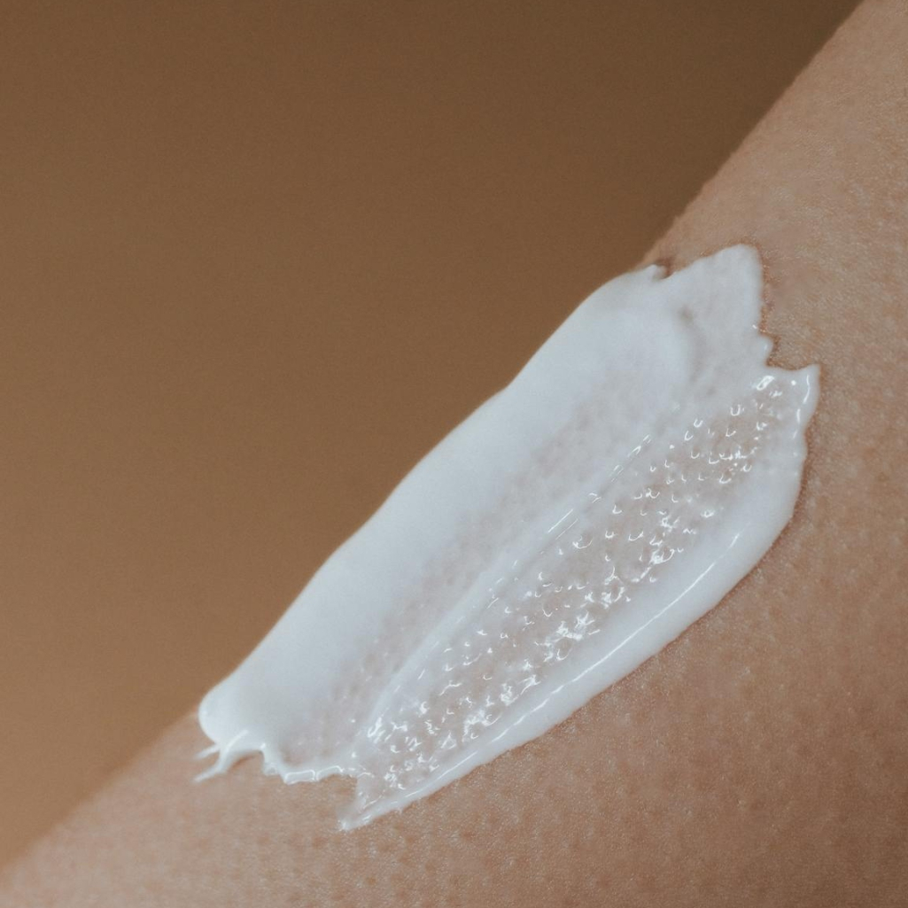 Η νέα επανορθωτική κρέμα Advanced Repair Ointment της CeraVe έρχεται τώρα και στην Ελλάδα
