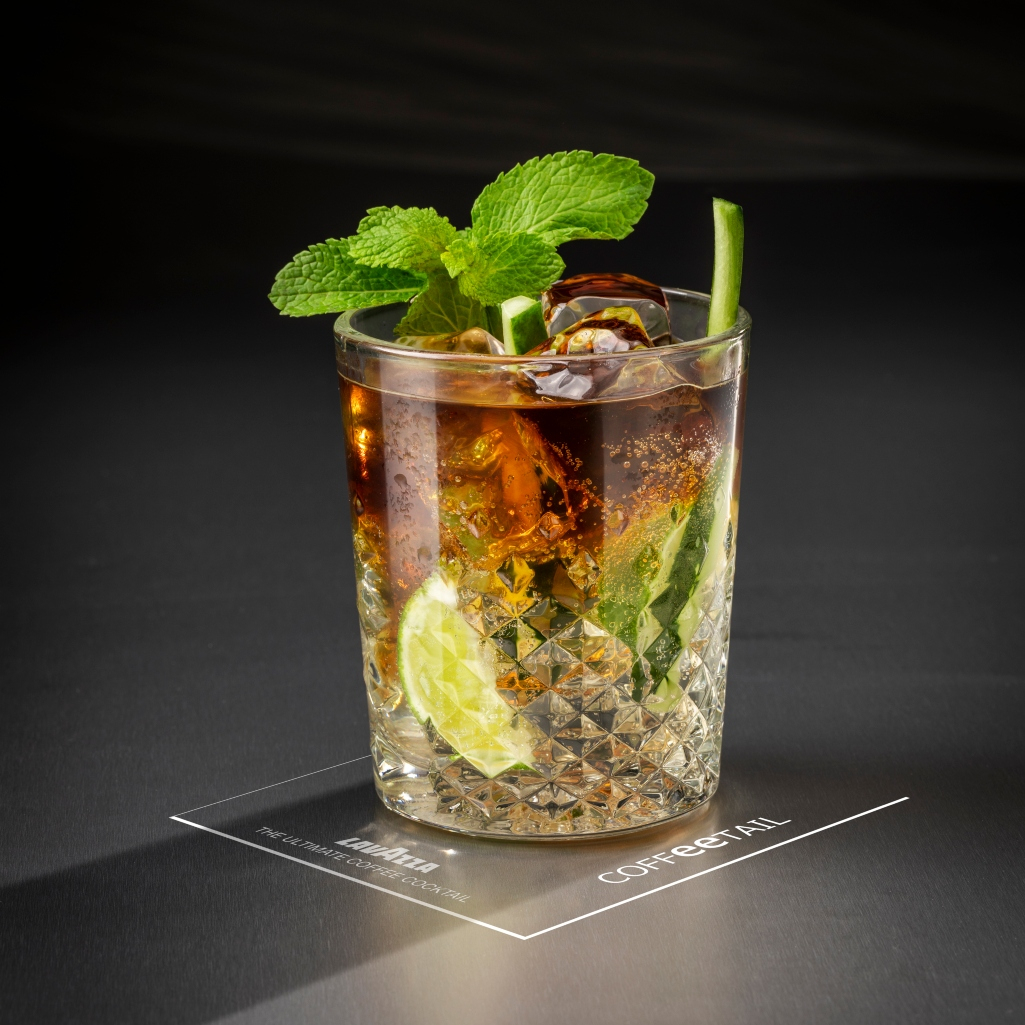 Παγκόσμια Ημέρα Cocktail: Μετατρέψτε την σε ένα γευστικό coffee twist με τη Lavazza