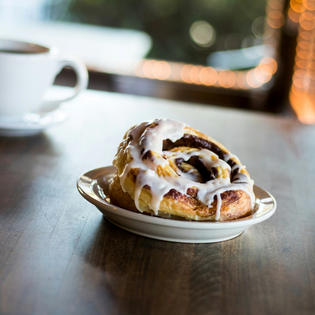 Cinnamon rolls στο air fryer: Το πιο αφράτο και μοσχοβολιστό γλυκό