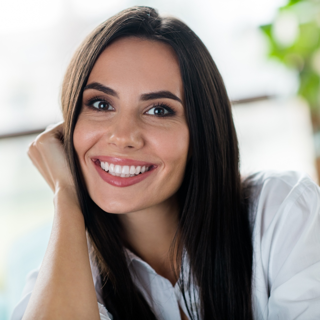 Λεύκανση δοντιών: Αποκτήστε αστραφτερό χαμόγελο για την περίοδο του καλοκαιριού
