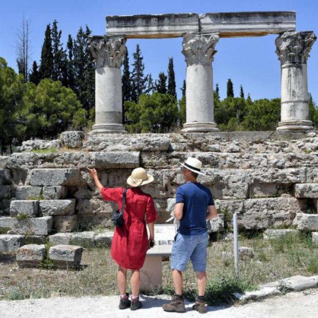 Γεμάτοι οι hot προορισμοί για Πάσχα - Στο εξωτερικό ταξιδεύουν οι Έλληνες