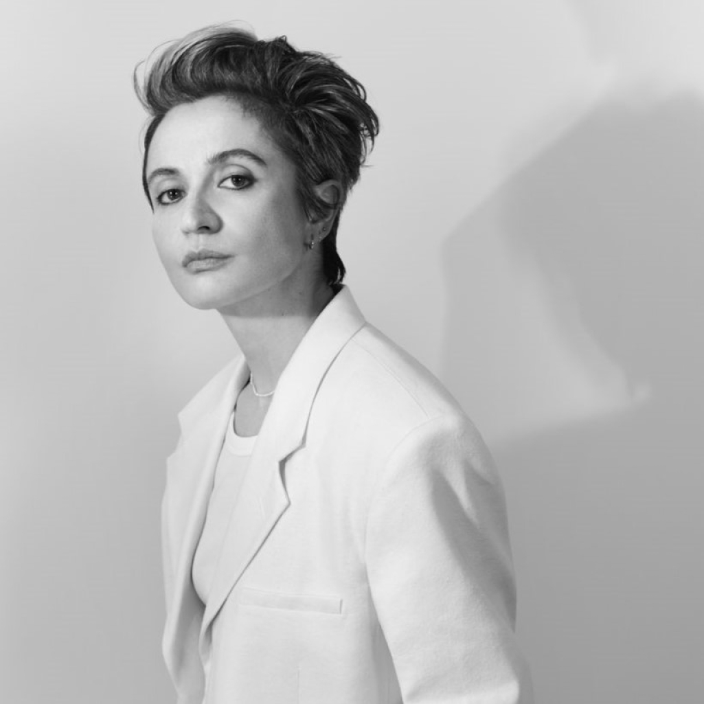 Η Calvin Klein επιστρέφει στις πασαρέλες με νέα creative director